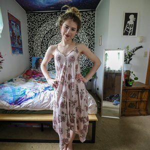 Forever 21 | Handkerchief Hem Pink Floral Dress